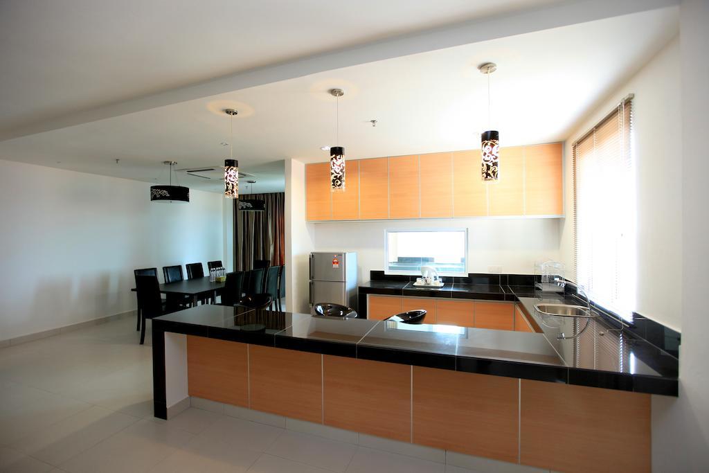 Merdeka Suites Hotel Miri Exterior foto
